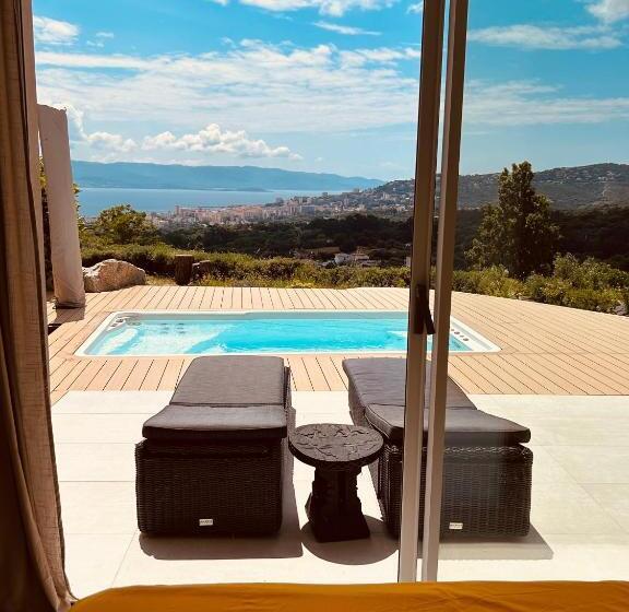 اتاق لوکس با چشم‌انداز دریا, Casa Lc Chambre3 Vue Mer Spa De Nage