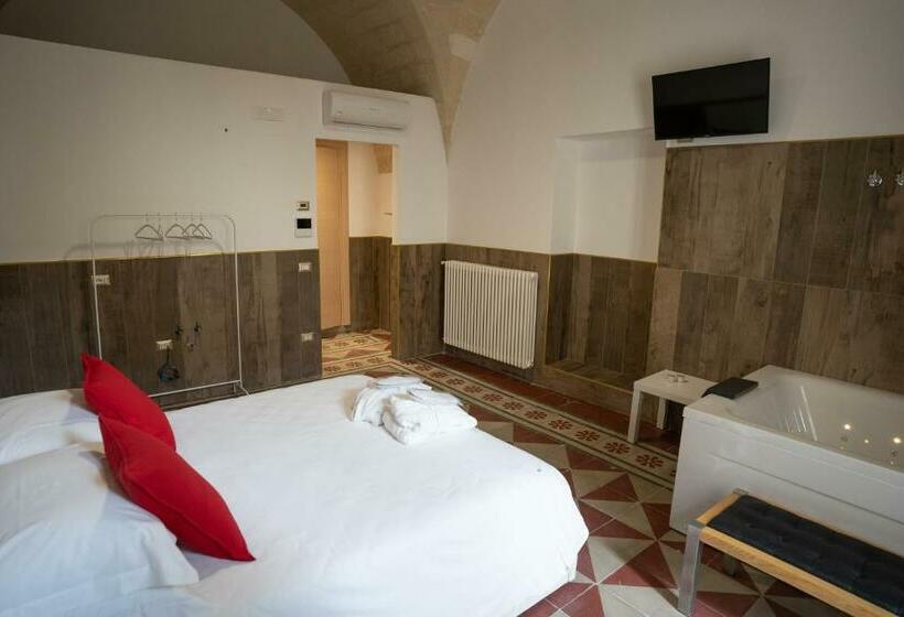 اتاق استاندارد با وان آب گرم, Cala Baby Accommodation