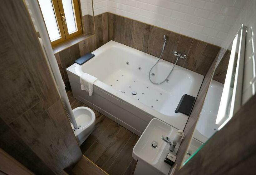 اتاق استاندارد با وان آب گرم, Cala Baby Accommodation