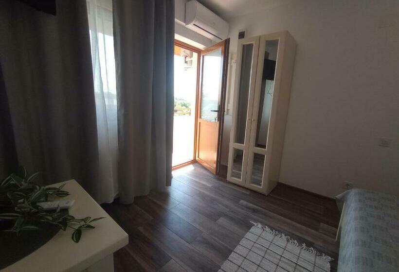 اتاق استاندارد, Pestele Ca Odinioară