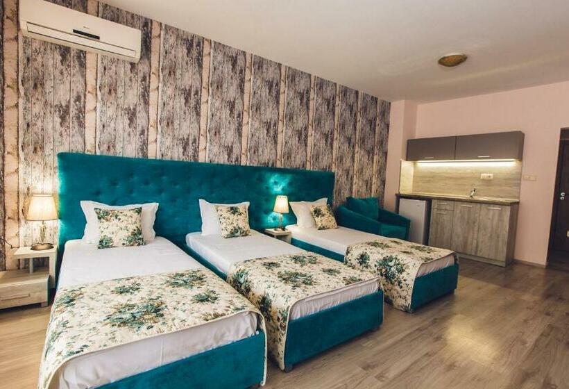غرفة قياسية ثلاثية, Avenue Deluxe