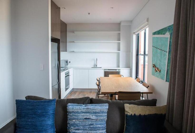 带2个卧室带海景的公寓, Bondi 38 Serviced Apartments