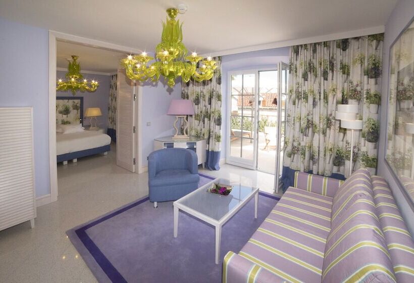 سوییت لوکس, Lemongarden  Adults Only