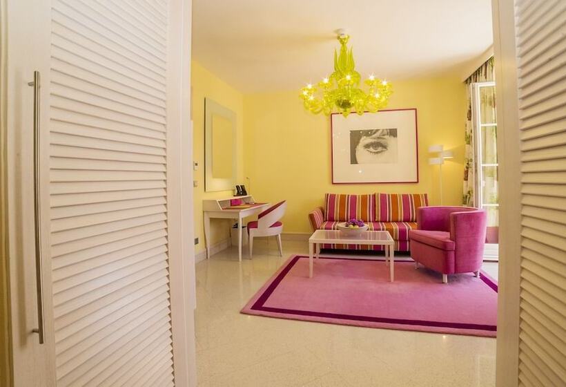 سوییت لوکس, Lemongarden  Adults Only