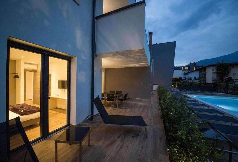 ２ベッドルームアパートメント, Riva Lake Lodge