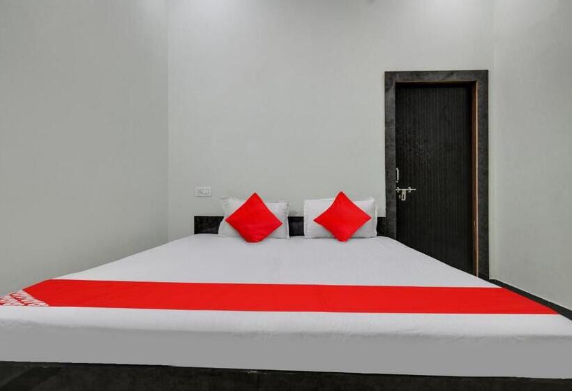 Трехместный Номер Классика, Jai Shree Mahakal Guest House, Ujjain