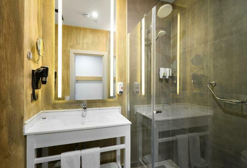 Номер Классика Кровать Кинг, Ibis Istanbul Airport
