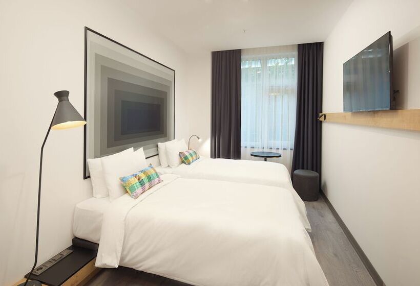 Номер Superior, Ibis Istanbul Airport