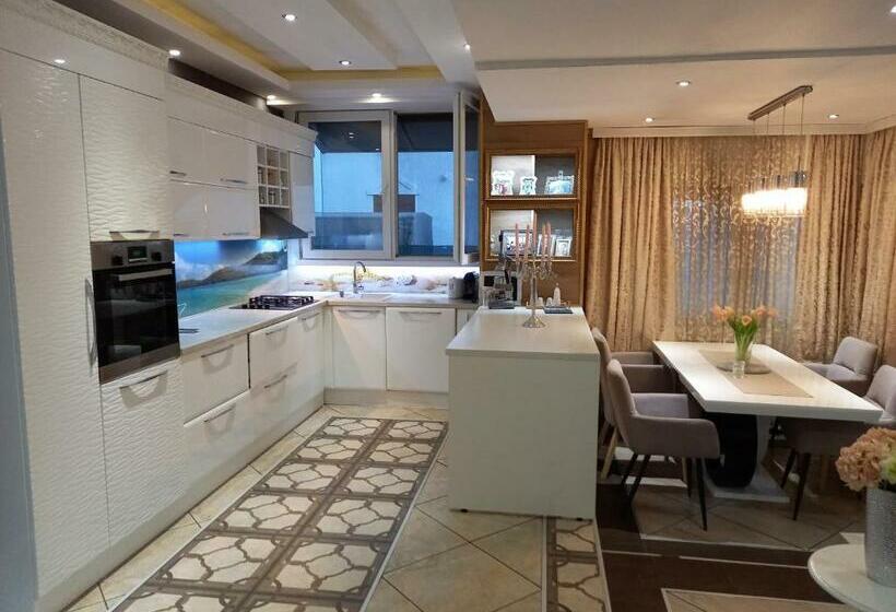 آپارتمان 3 خوابه, Maja Lux Apartment