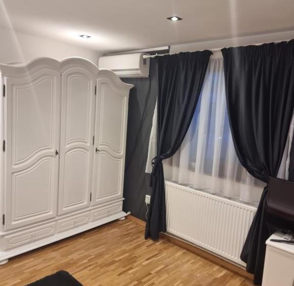 اتاق استاندارد با تخت بزرگ, Casa Petcu