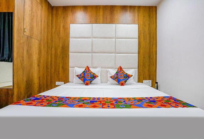 اتاق لوکس, Super Collection O Adajan Near Western Business Hub