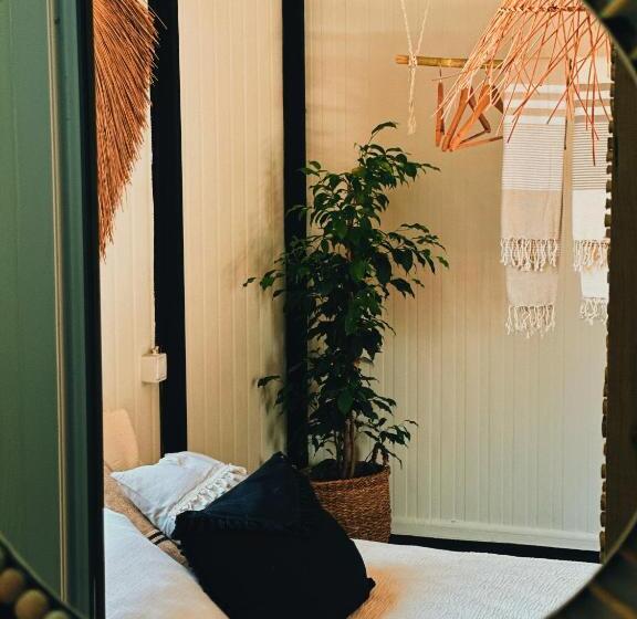 اتاق استاندارد اینتریور, Alpinia Houses&garden