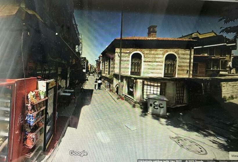 اتاق استاندارد چهار تخته, Halil Bey Konağı