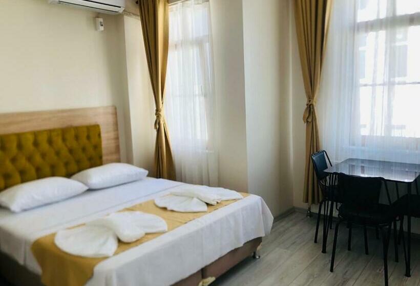 Economy Triple Room, Halil Bey Konağı