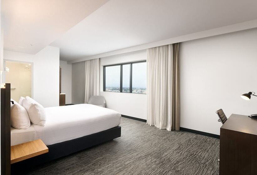 プレミアムルーム, Holiday Inn West Perth, An Ihg