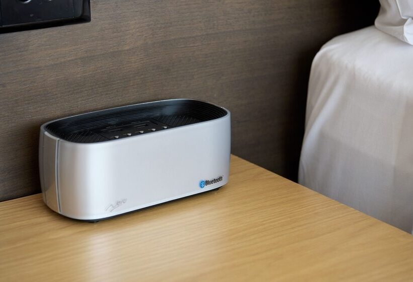 スタンダードシティビュールーム, Holiday Inn West Perth, An Ihg