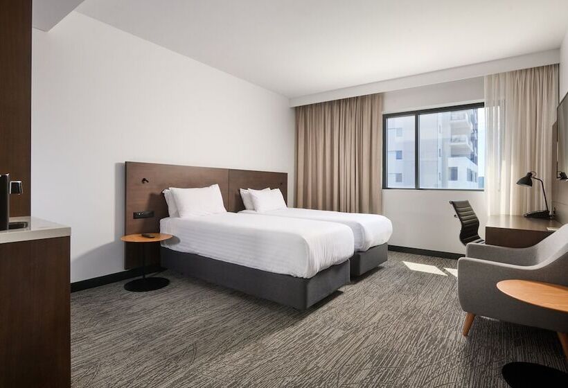 スタンダードシティビュールーム, Holiday Inn West Perth, An Ihg