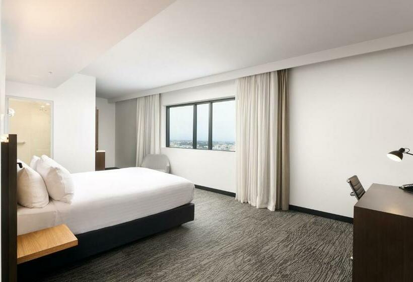 プレミアムルーム, Holiday Inn West Perth, An Ihg