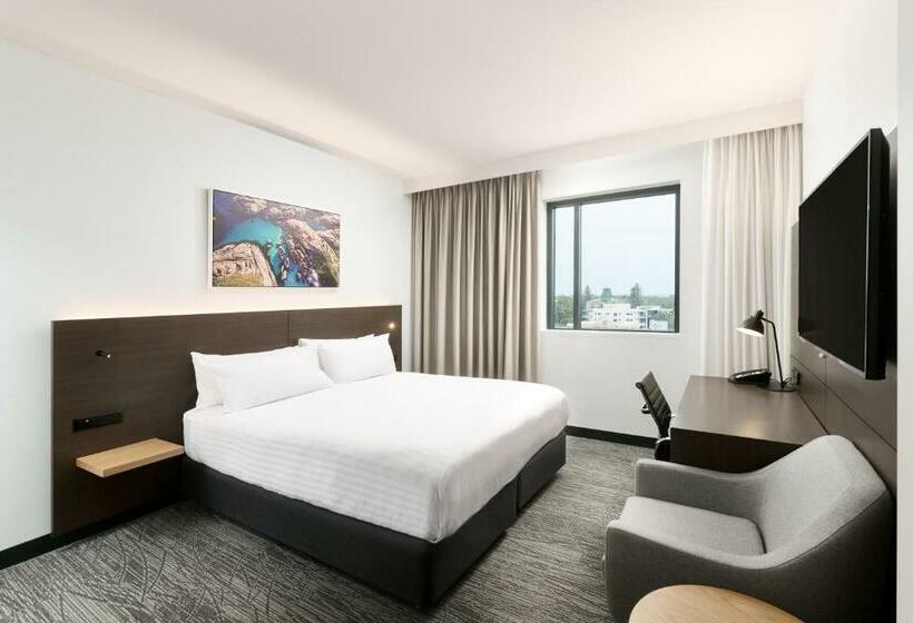 キングサイズベッドのスタンダードルーム, Holiday Inn West Perth, An Ihg