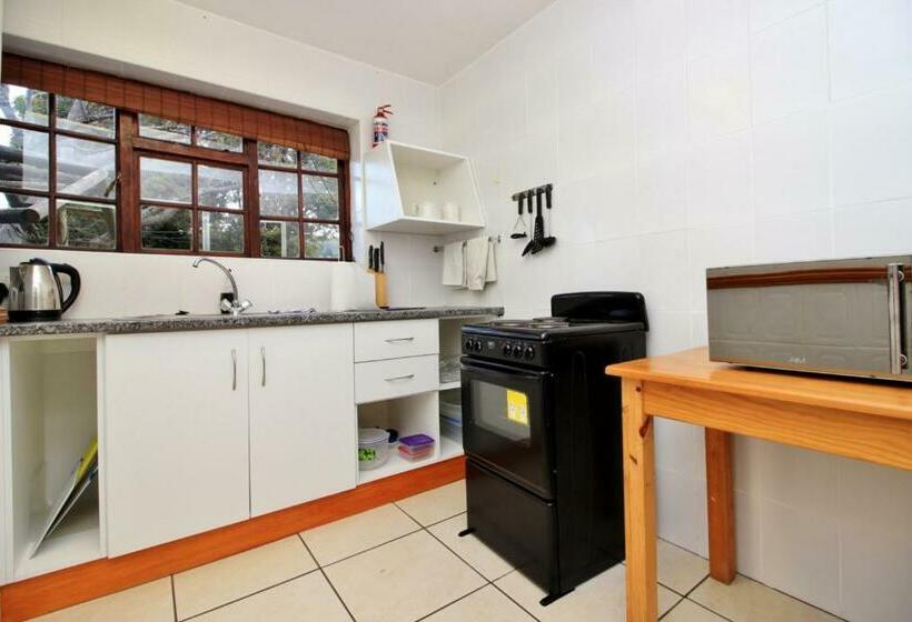 Люкс 2 Спальни, Pelican Lodge Guesthouse