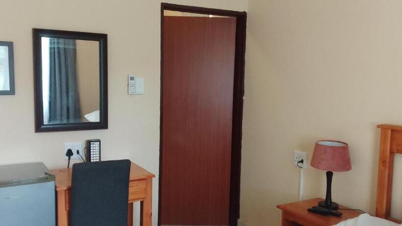 اتاق استاندارد, Sand River Cottages