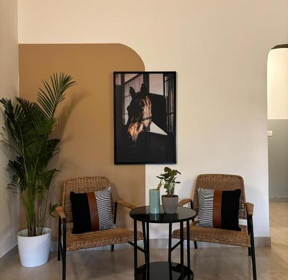 标准间, Olive Farm @ Embassy International Riding School