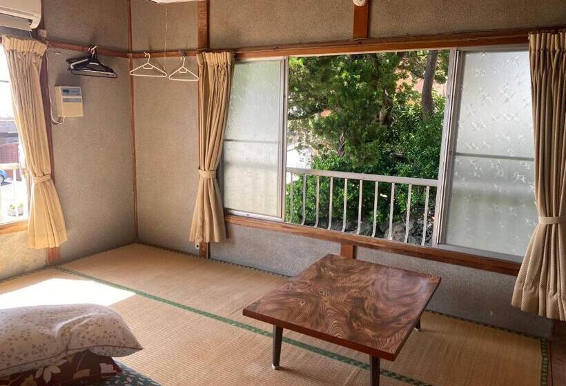 Quarto Quádruplo Estandar, Guest House 長十