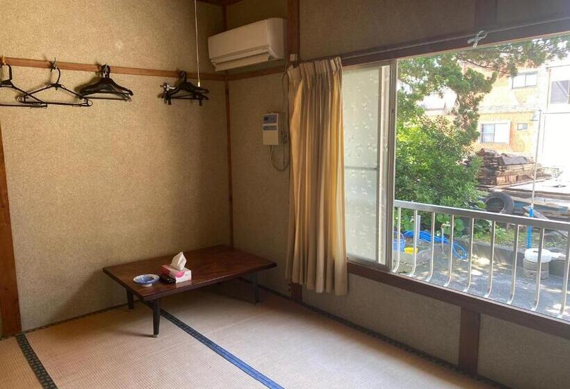 اتاق استاندارد چهار تخته, Guest House 長十