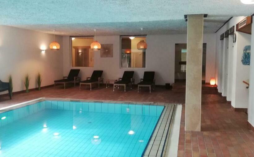 Апартаменты 3 Спальни, Ferienwohnungen St Hippolyt Mit Hallenbad