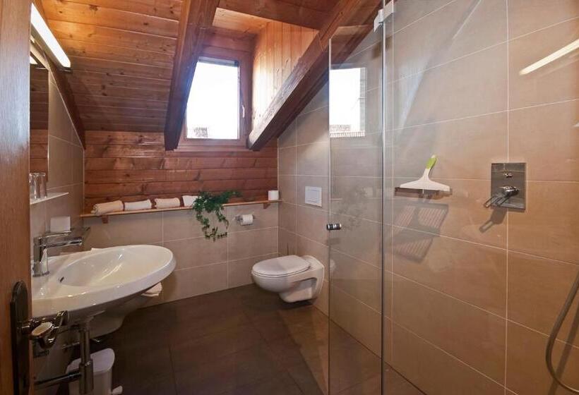 Апартаменты 1 Спальня с Балконом, Ferienwohnungen St Hippolyt Mit Hallenbad