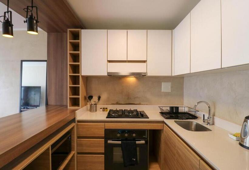 آپارتمان 1 خوابه, Martinto 114 By Wynwood House
