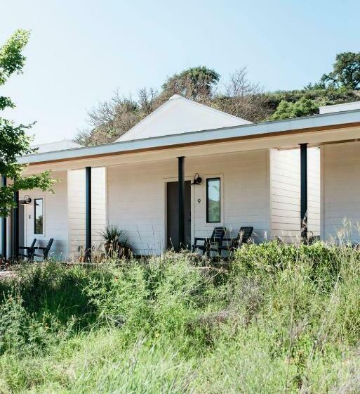 Хижина, Contigo Ranch Fredericksburg