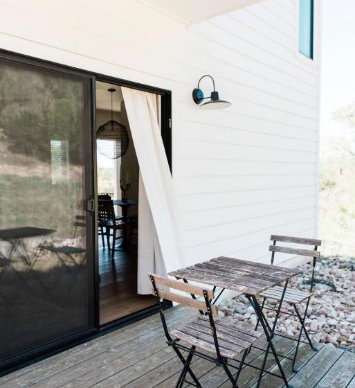 Хижина, Contigo Ranch Fredericksburg