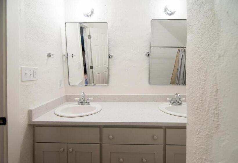Вилла 3 Спальни, Contigo Ranch Fredericksburg