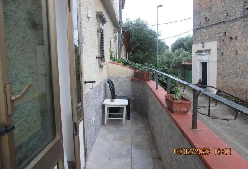 Номер Стандарт с Балконом, Guest House Santa Rosalia