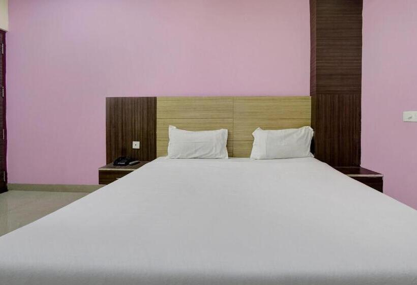 Трехместный Номер Классика, Spot On 43123 Hotel Ss Park