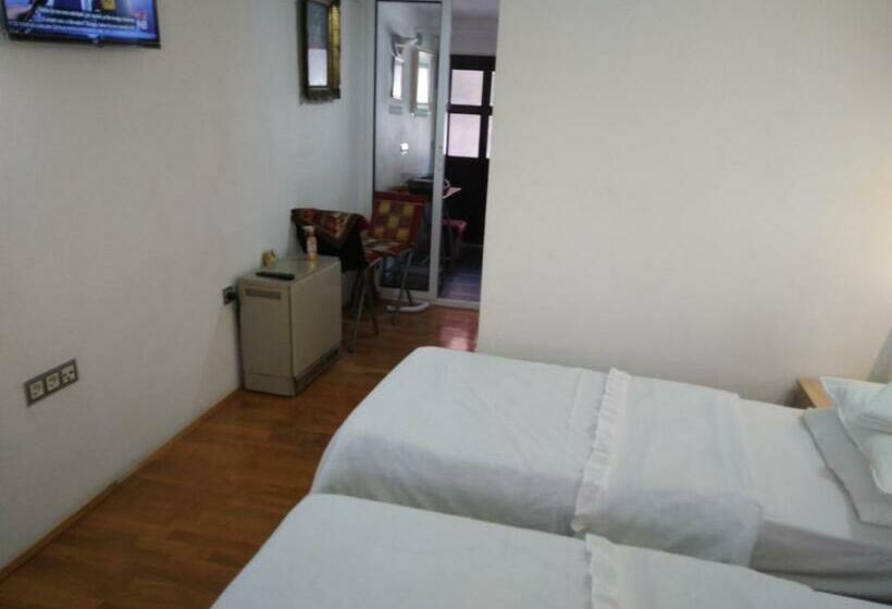 آپارتمان 1 خوابه همکف, Apartman Mv