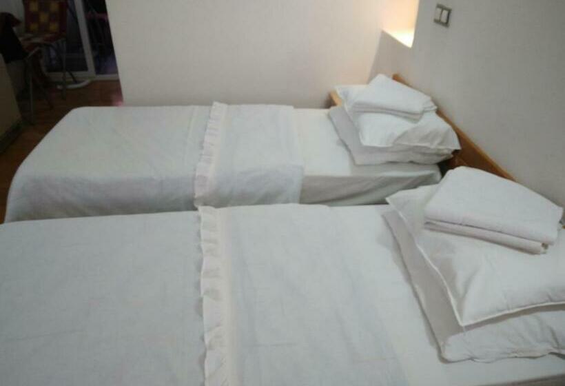 آپارتمان 1 خوابه همکف, Apartman Mv