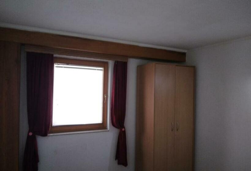 آپارتمان 1 خوابه همکف, Apartman Mv