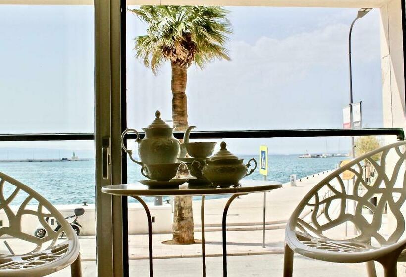 Номер Deluxe Вид на Море, Galeria Valeria Seaside Downtown   Mag Quaint & Elegant Boutique Hotels