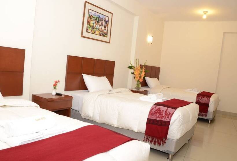 اتاق استاندارد سه نفره, Casa Real Hoteles