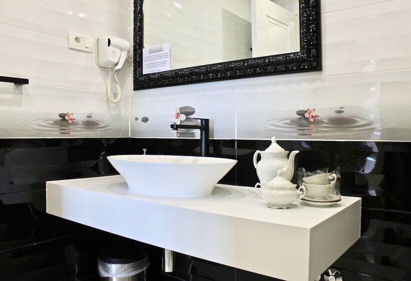 Номер престиж с видом на море, Galeria Valeria Seaside Downtown   Mag Quaint & Elegant Boutique Hotels