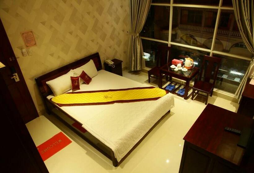 اتاق استاندارد, Minh Kieu
