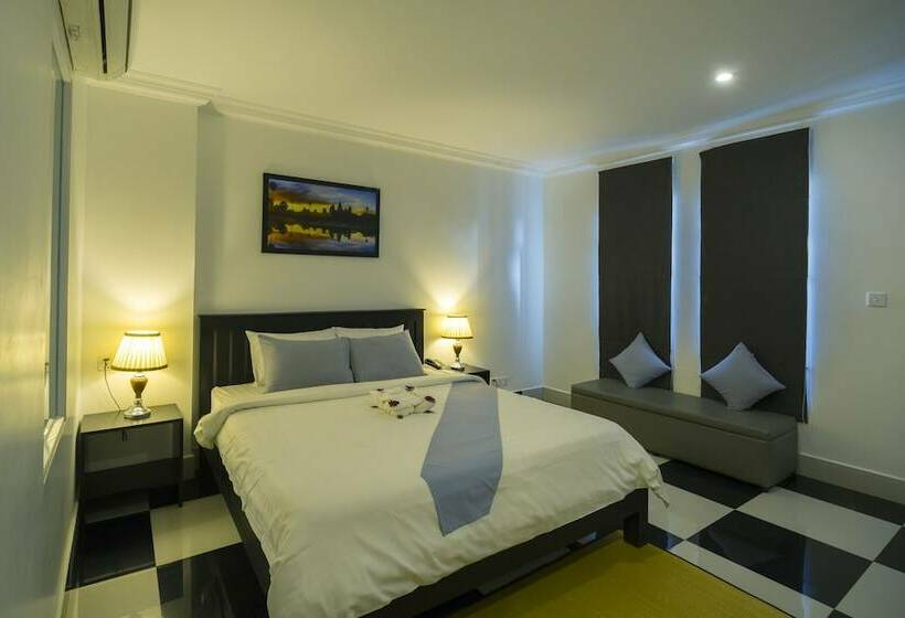 اتاق لوکس با چشم‌انداز استخر, Rithy Rine Angkor Residence