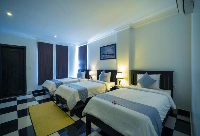 اتاق سه نفره دلوکس با چشم‌انداز استخر, Rithy Rine Angkor Residence
