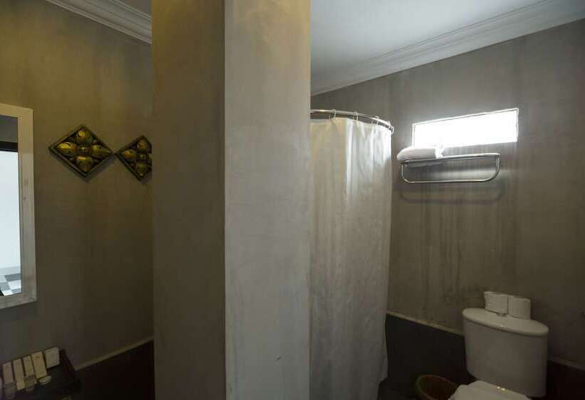اتاق لوکس با چشم‌انداز استخر, Rithy Rine Angkor Residence