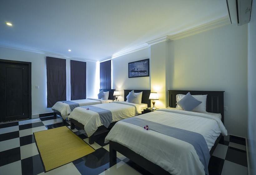 اتاق سه نفره دلوکس با چشم‌انداز استخر, Rithy Rine Angkor Residence