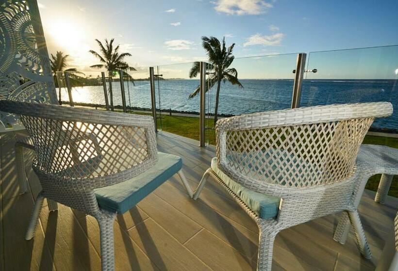 اتاق لوکس با چشم‌انداز دریا, Taumeasina Island Resort
