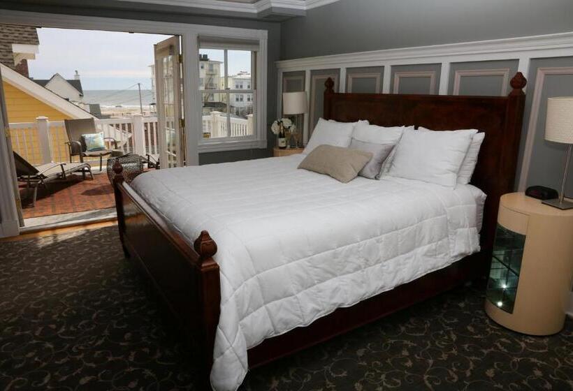 جناح, The Ocean Plaza