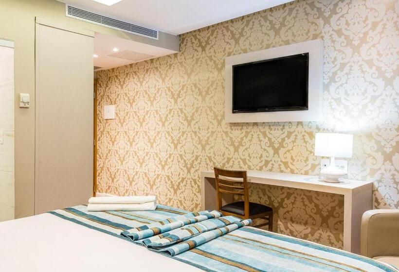 Quarto Superior Cama King, Vox
